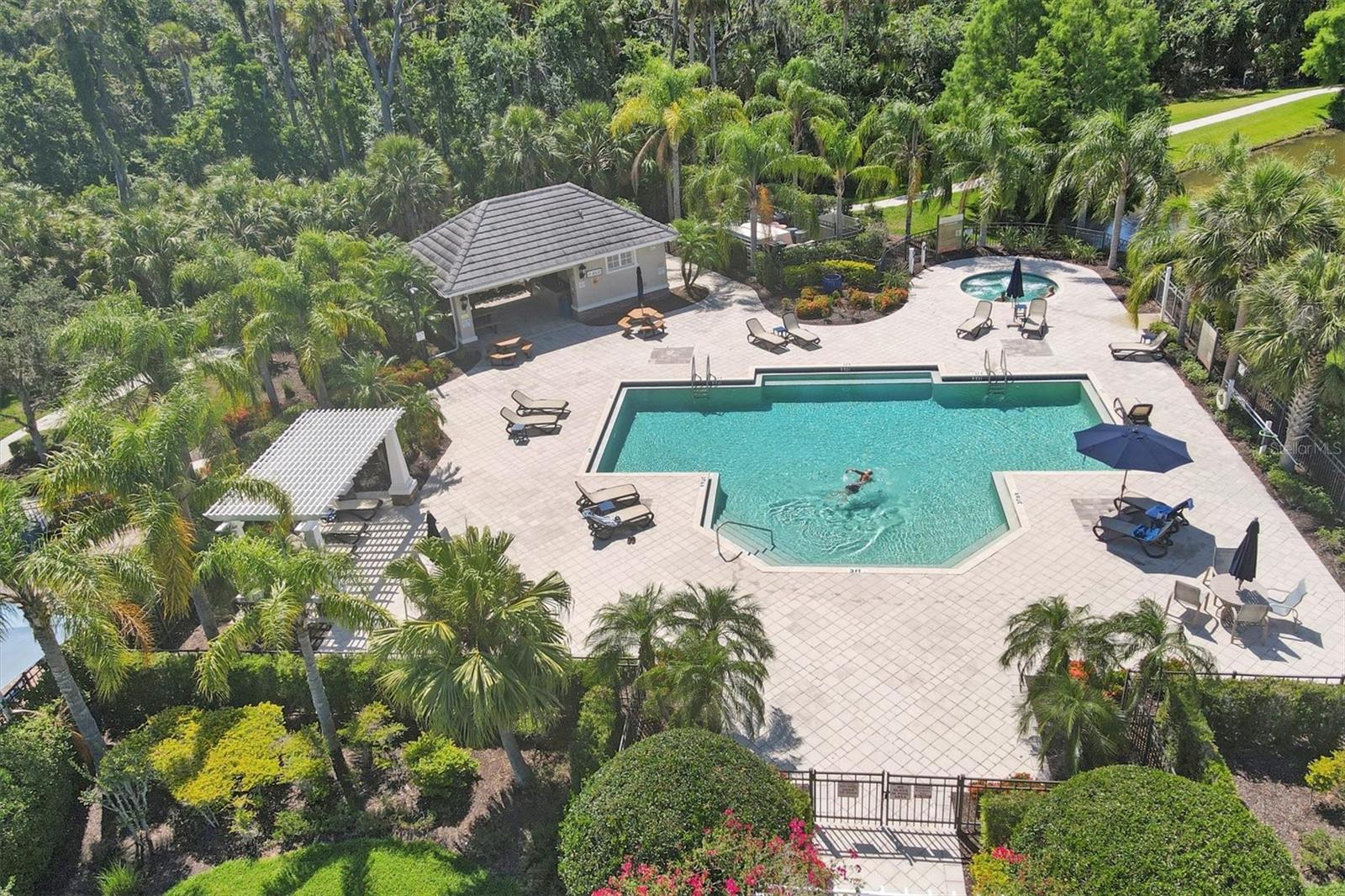 4811 WOODBROOK DR, SARASOTA, FL — photo 4