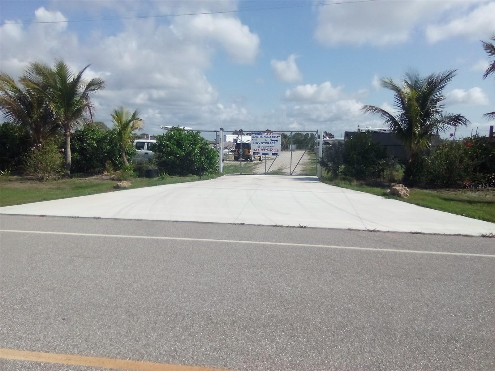 102 HARNESS RD, PLACIDA, FL