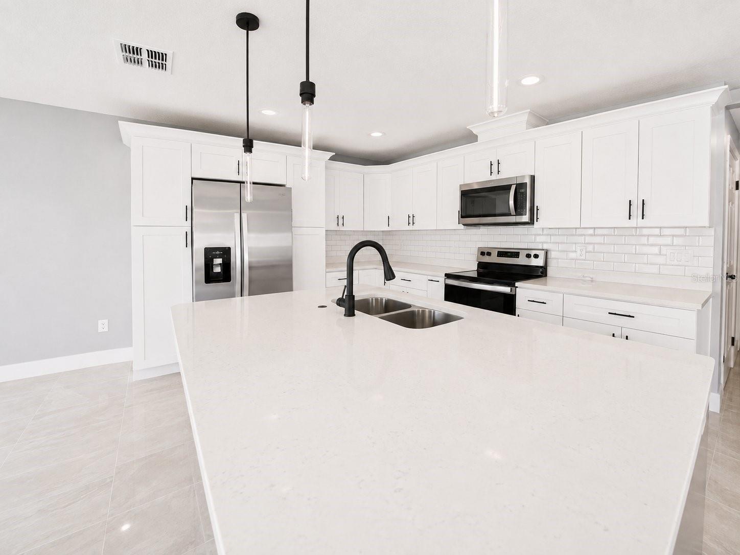 3704 SMITH TREE ST, TAMPA, FL — photo 5