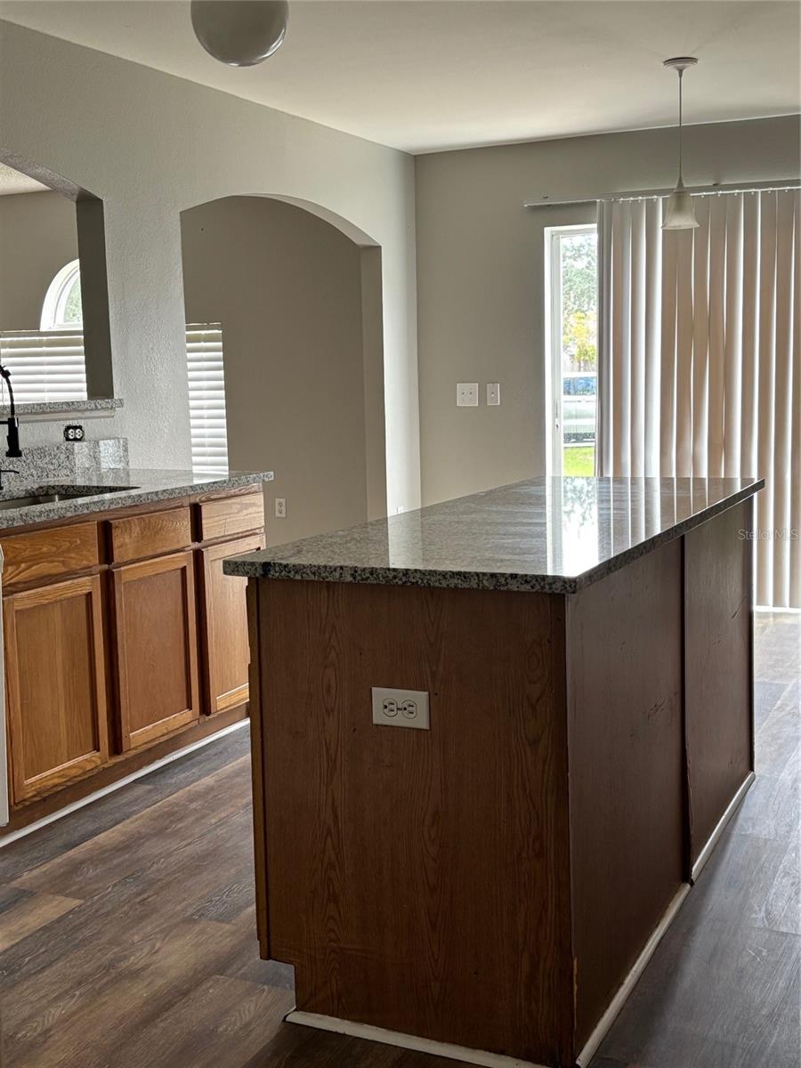 11102 SUMMER STAR DR, RIVERVIEW, FL — photo 4