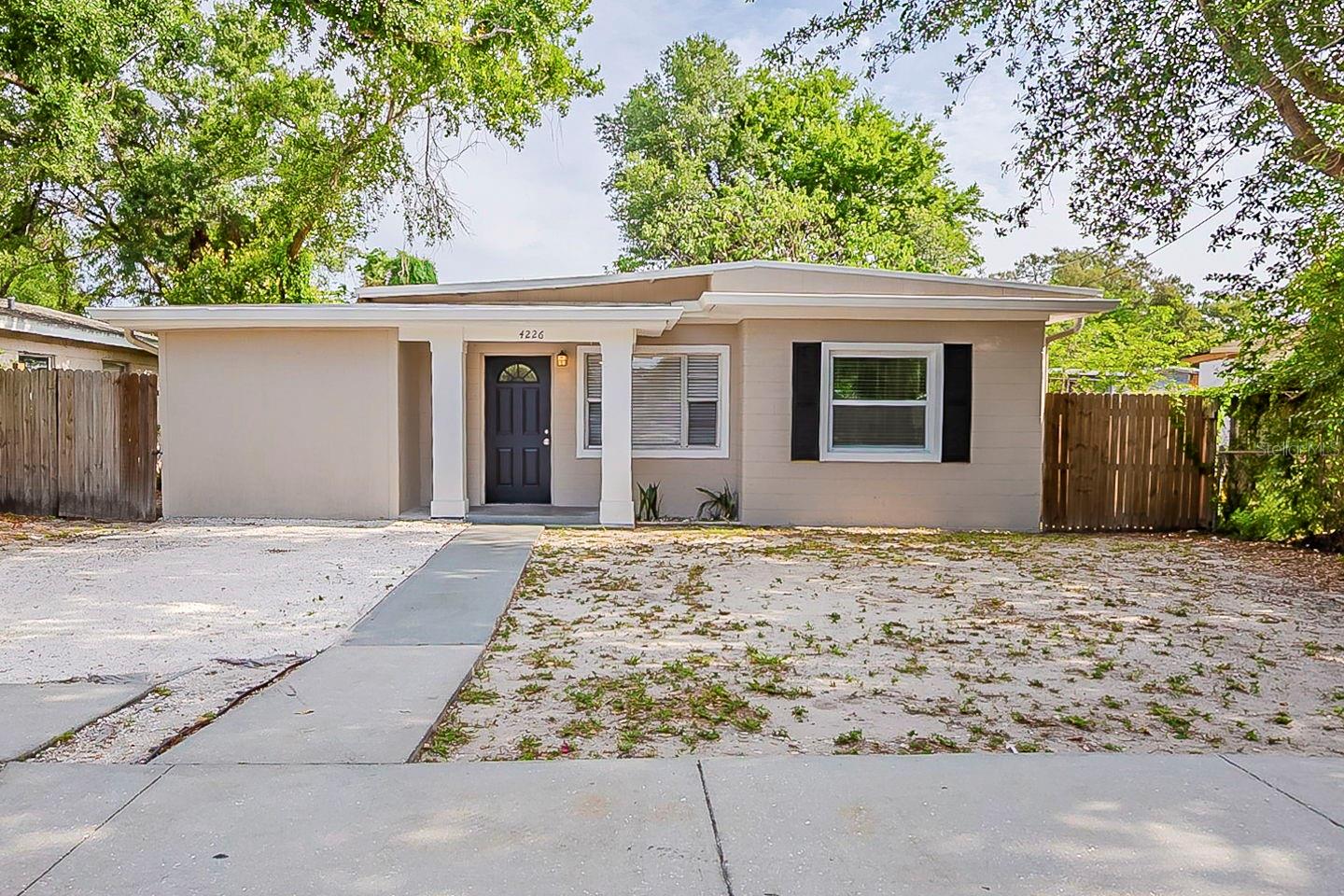 4226 E EMMA ST, TAMPA, FL — photo 2