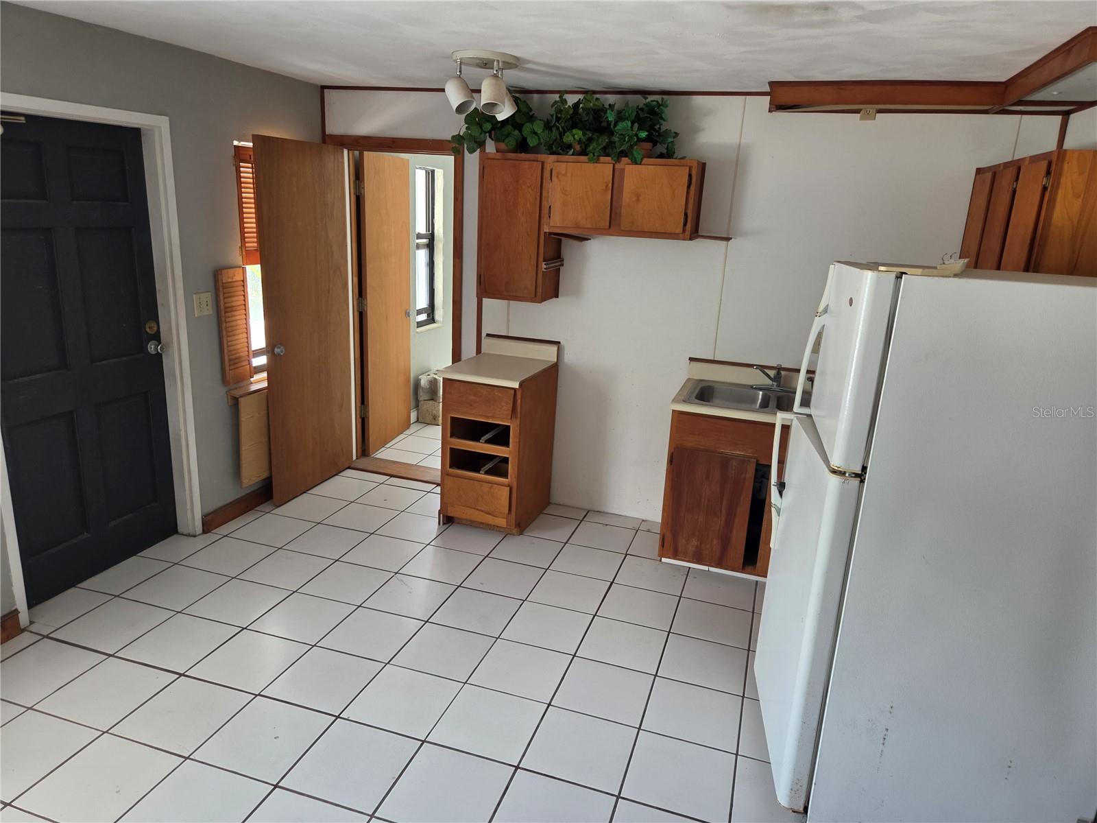 580 BAY ESPLANADE, CLEARWATER BEACH, FL — photo 4
