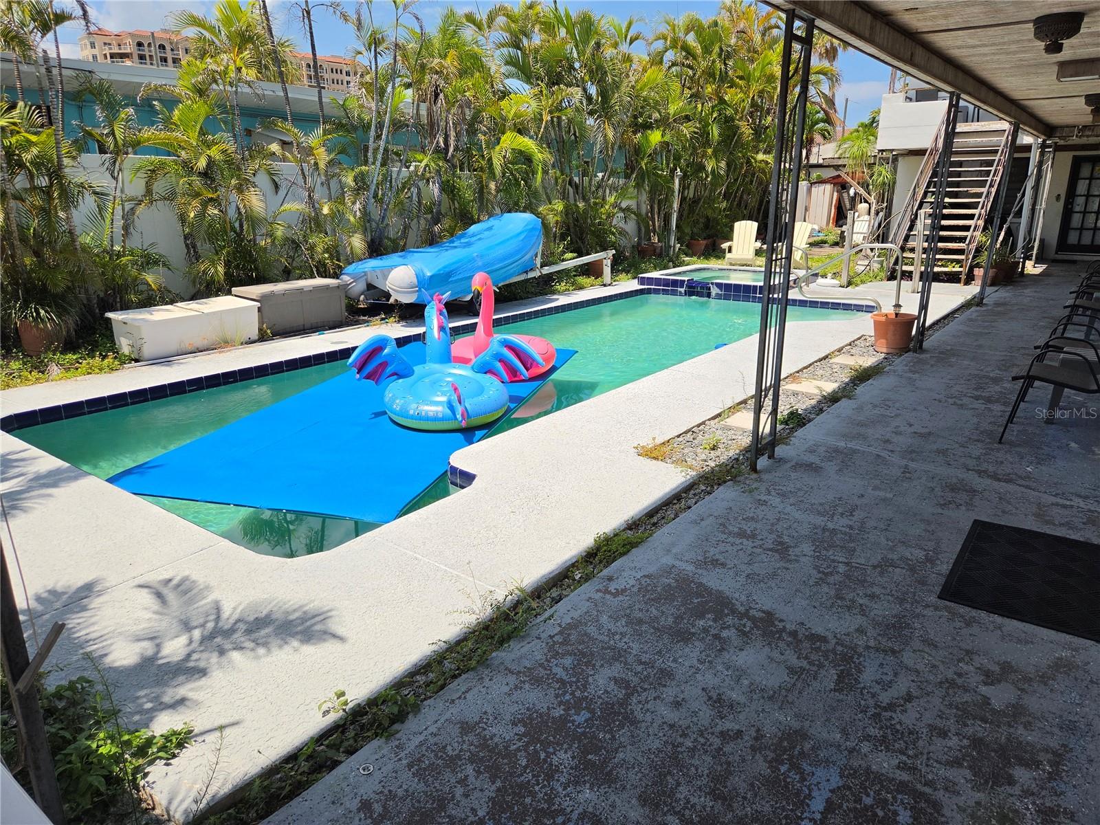 580 BAY ESPLANADE, CLEARWATER BEACH, FL — photo 16