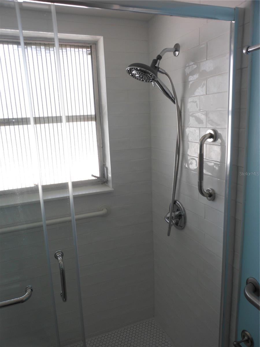 138 36TH AVE N #206W, ST PETERSBURG, FL — photo 16