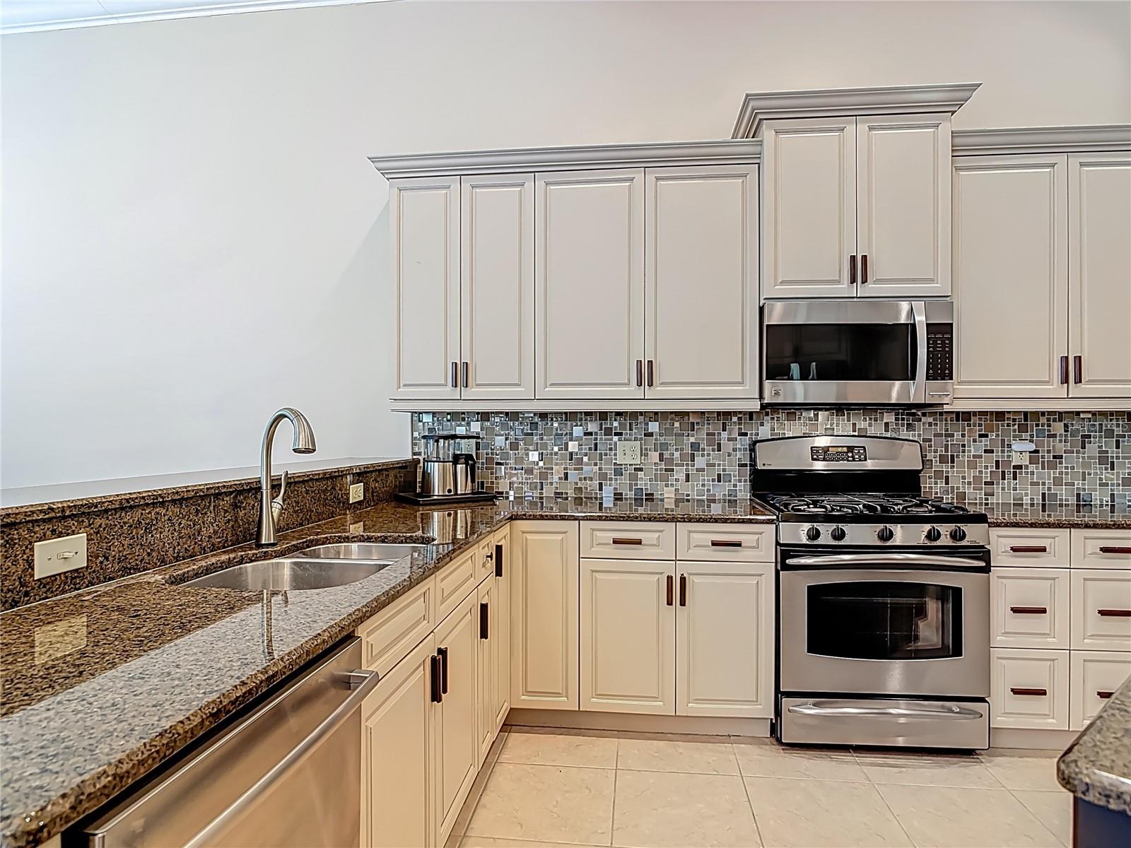 600 GARDEN CLUB DR, DELAND, FL — photo 18