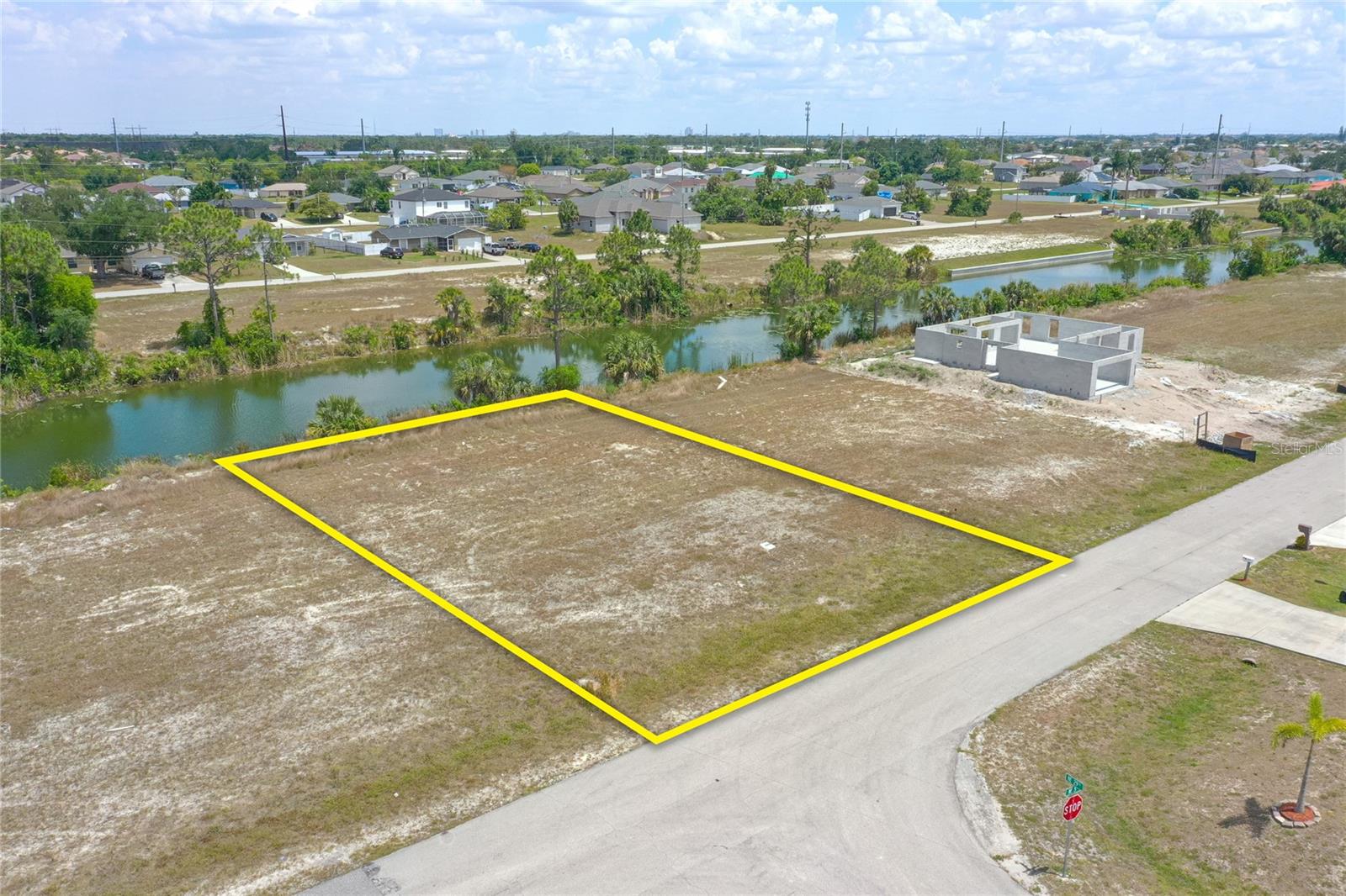 2831 NE 5TH PL, CAPE CORAL, FL