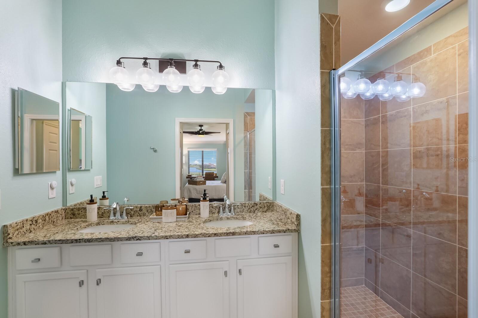 5557 PALMER CIR #202, BRADENTON, FL — photo 19