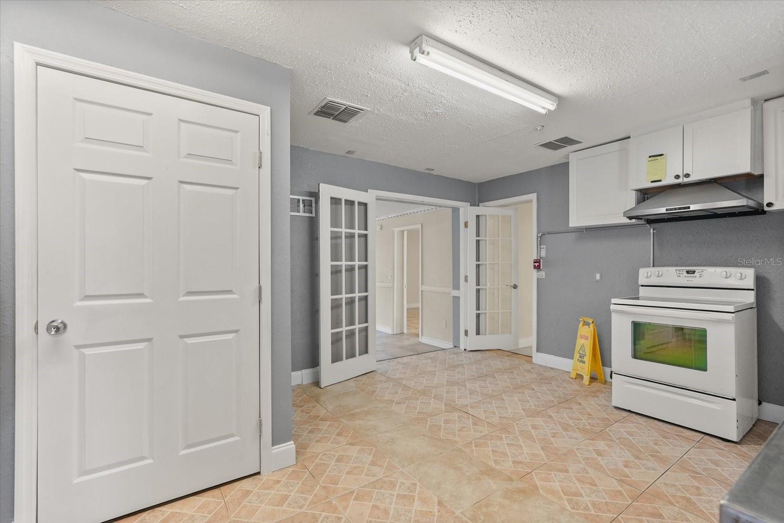 1436 22ND ST, ORLANDO, FL — photo 27