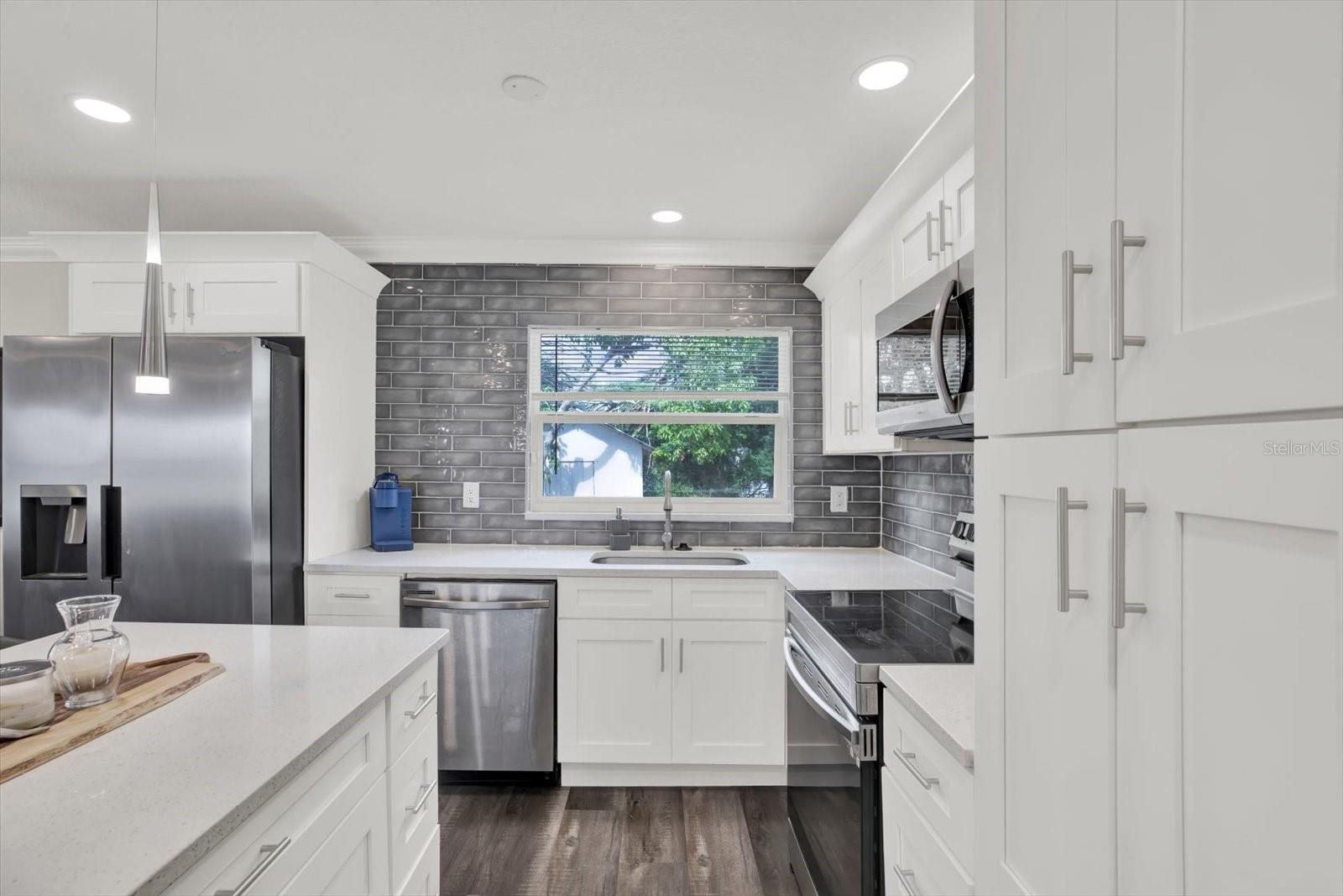 6020 N 50TH ST, TAMPA, FL — photo 9