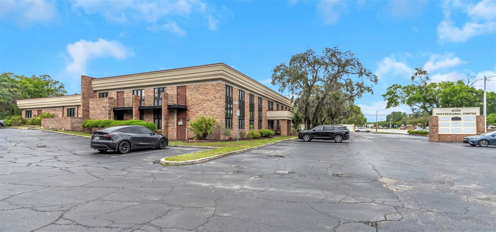 10320 N 56TH ST #100, TEMPLE TERRACE, FL — photo 4