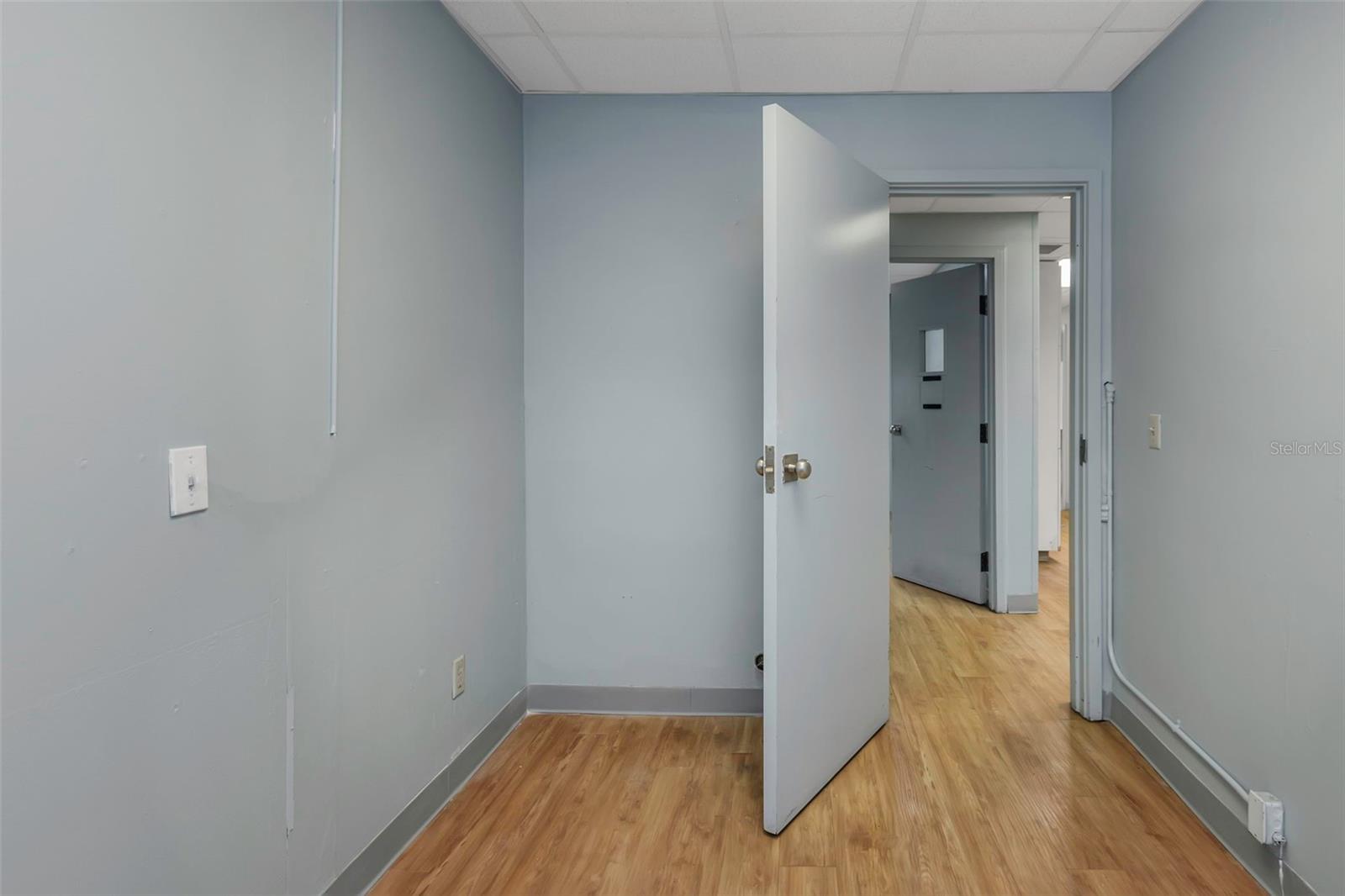 10320 N 56TH ST #100, TEMPLE TERRACE, FL — photo 34