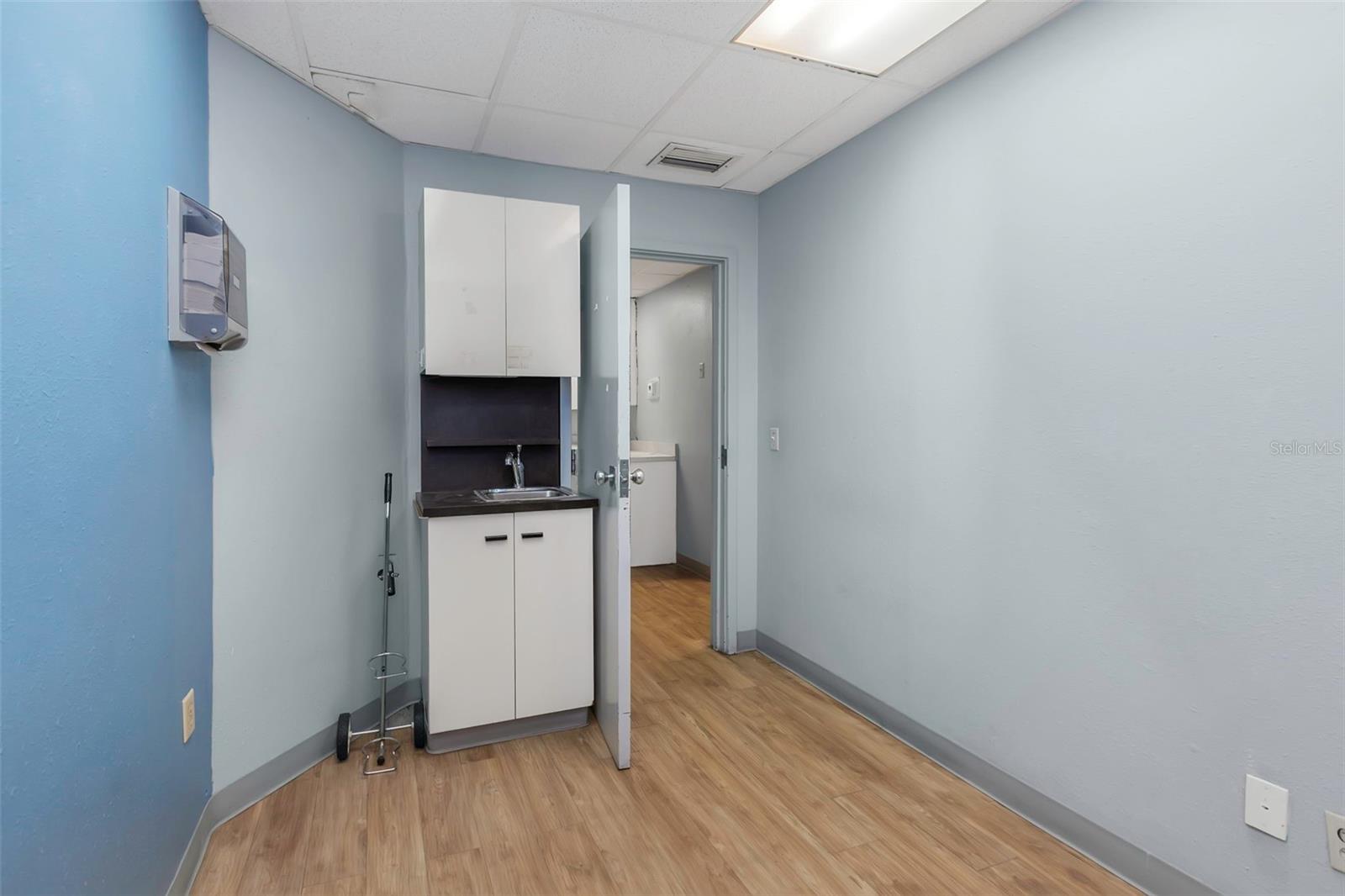 10320 N 56TH ST #100, TEMPLE TERRACE, FL — photo 57