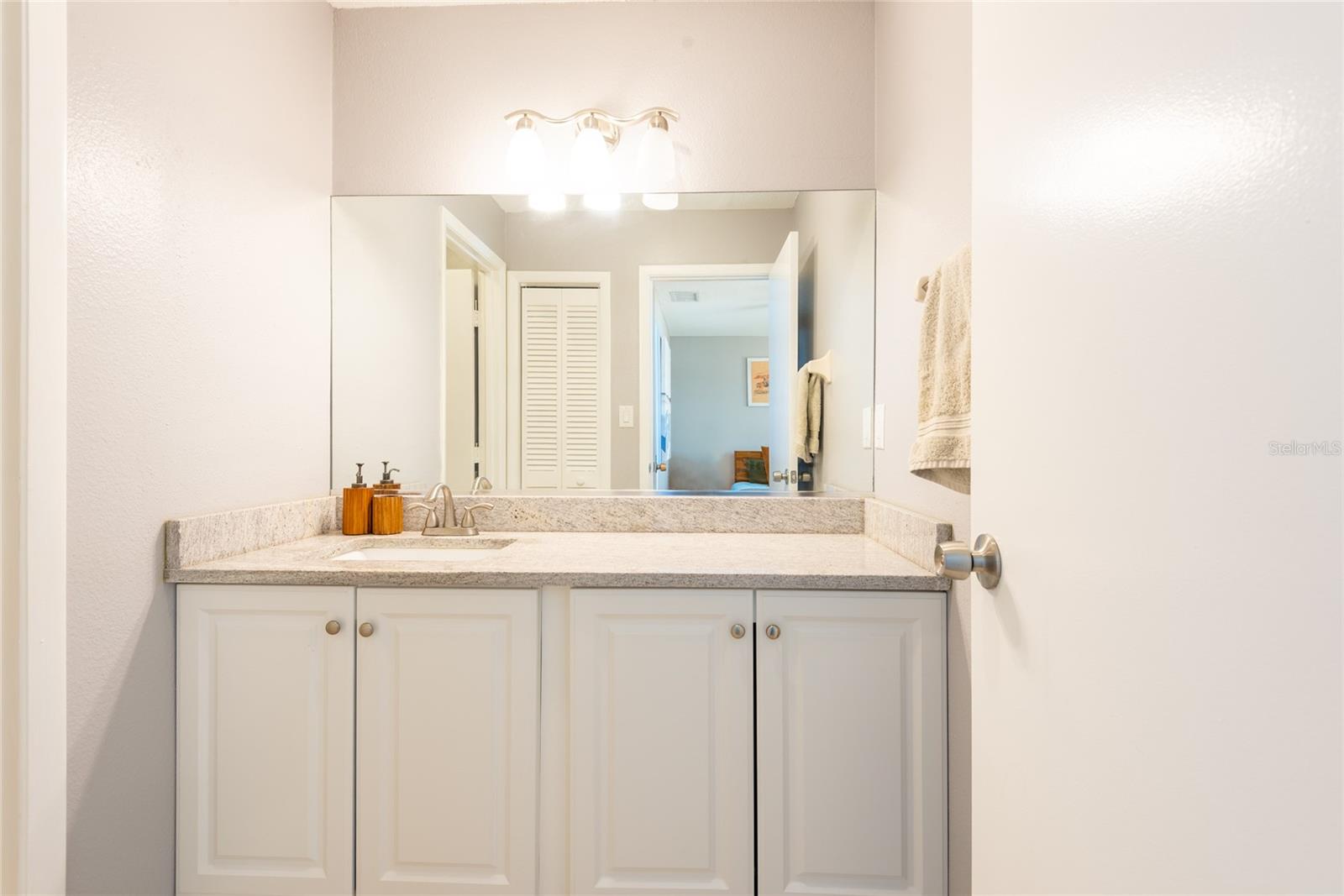 2643 ST JOSEPHS DR W, DUNEDIN, FL — photo 27