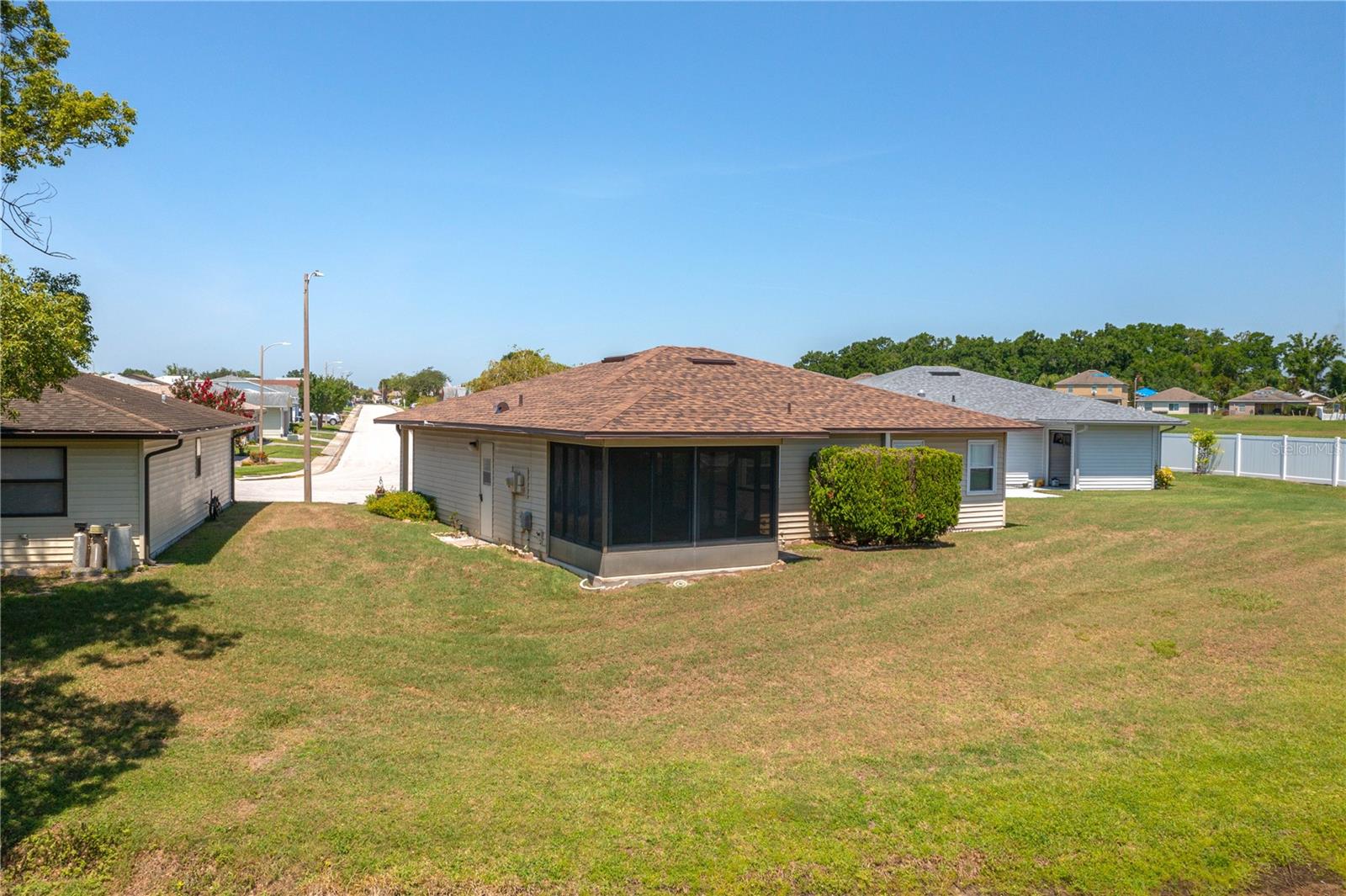 3245 PRAIRIE DUNES CIR E, LAKELAND, FL — photo 4