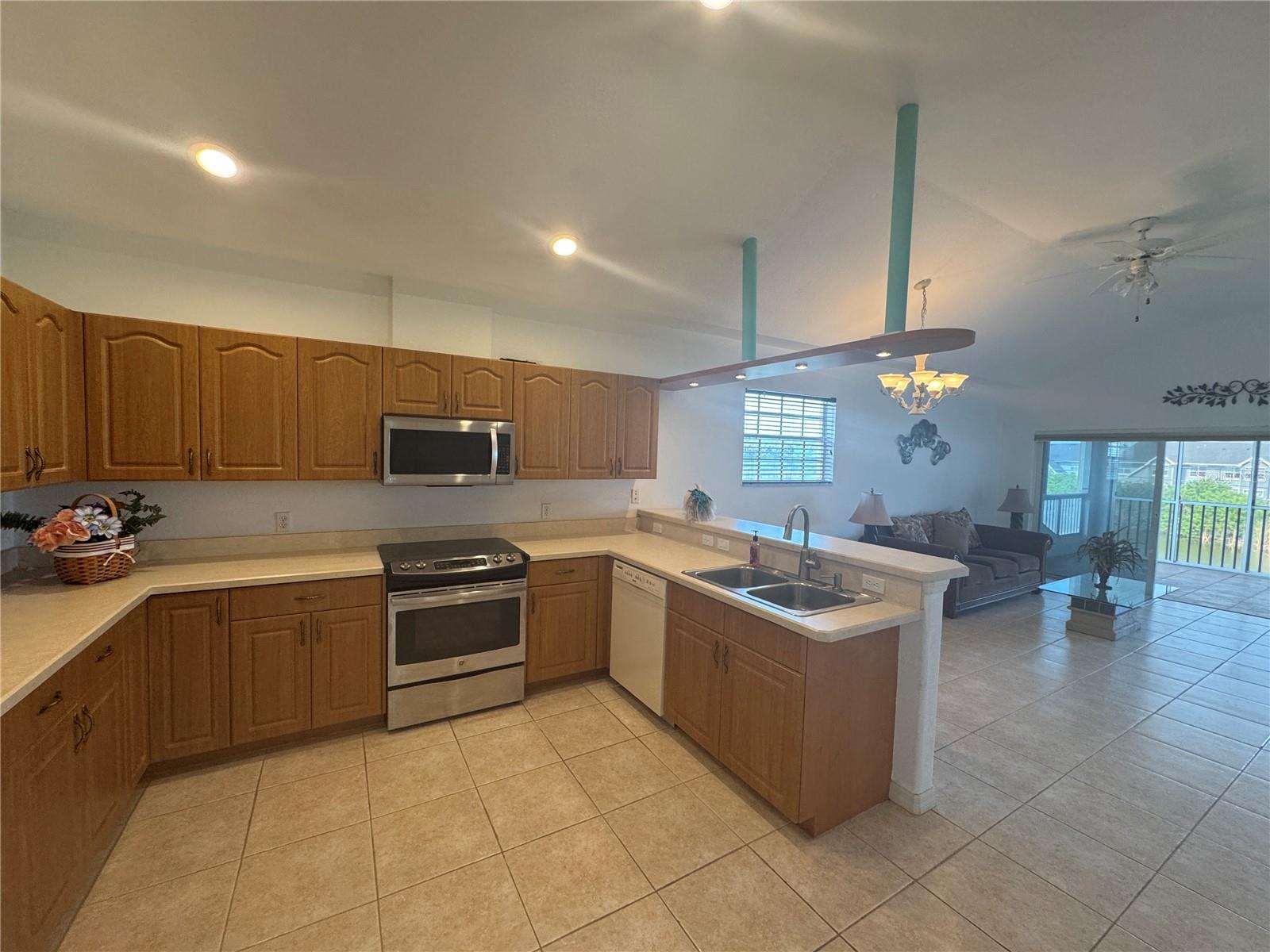 169 BOUNDARY BLVD #169P, ROTONDA WEST, FL — photo 8