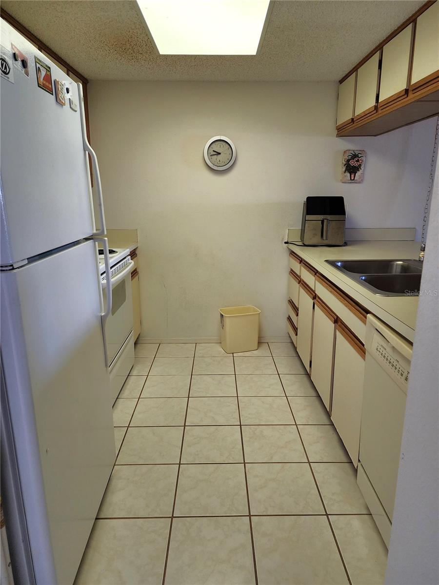 4056 OAKVIEW DR #E10, PORT CHARLOTTE, FL — photo 5