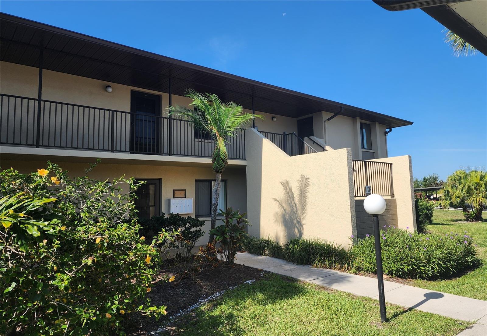 4056 OAKVIEW DR #E10, PORT CHARLOTTE, FL — photo 12