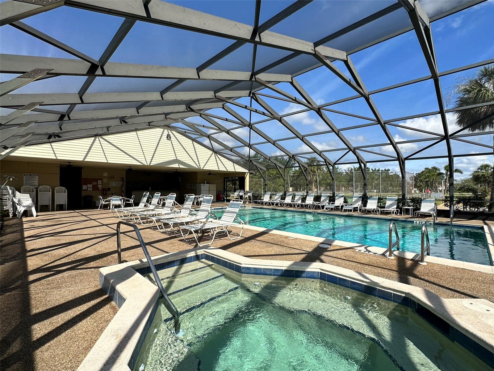 4056 OAKVIEW DR #E10, PORT CHARLOTTE, FL — photo 15