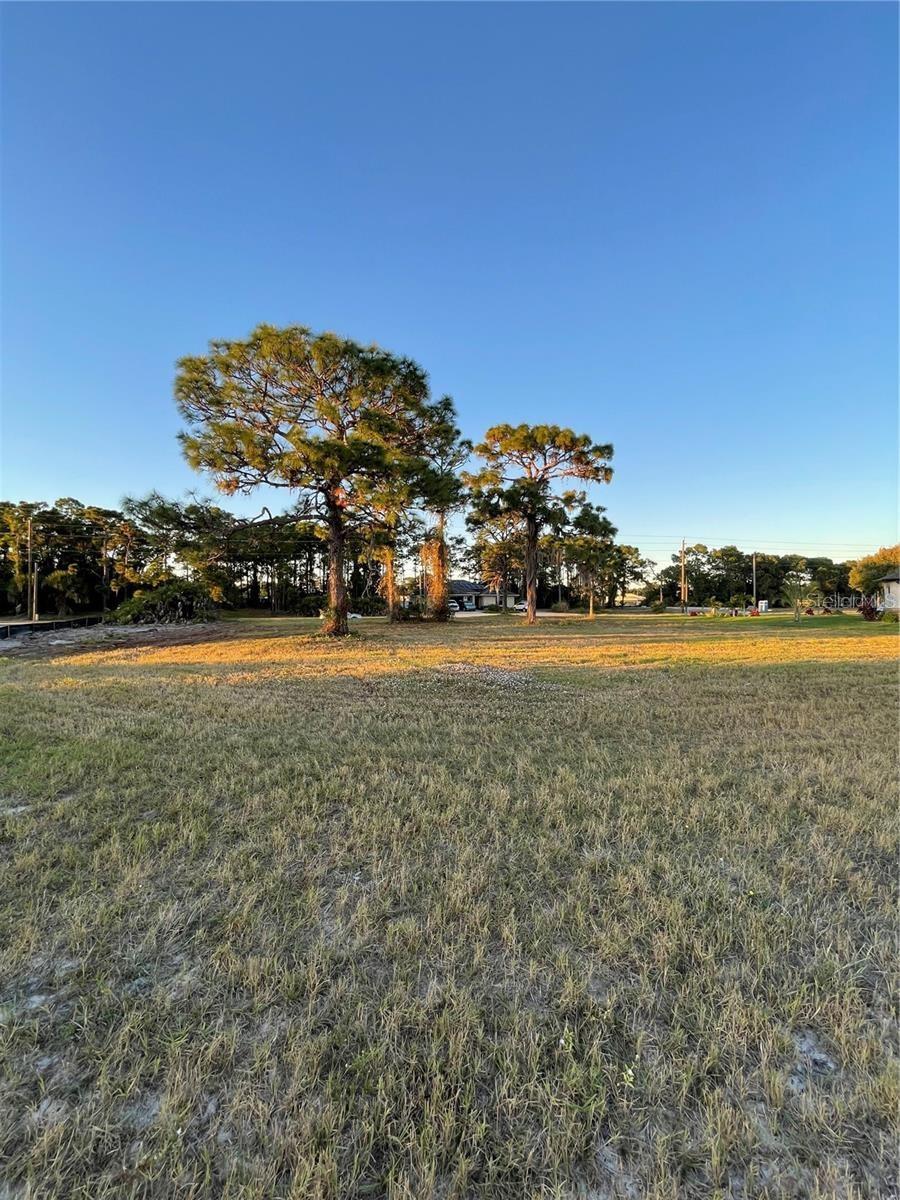 470 & 472 BOUNDARY BLVD, ROTONDA WEST, FL — photo 4