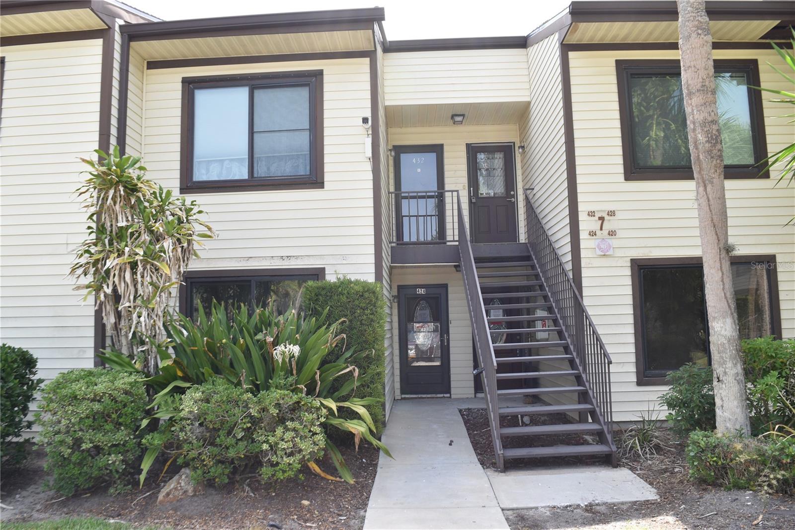 420 MOORINGS COVE DR #420, TARPON SPRINGS, FL