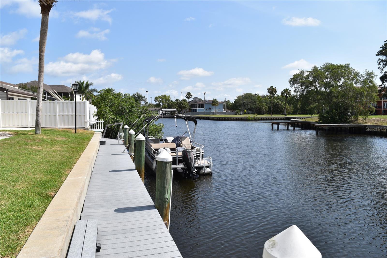 420 MOORINGS COVE DR #420, TARPON SPRINGS, FL — photo 39