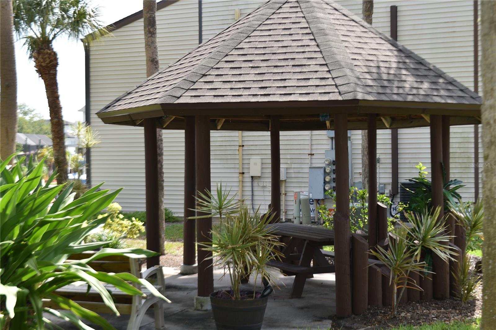 420 MOORINGS COVE DR #420, TARPON SPRINGS, FL — photo 56