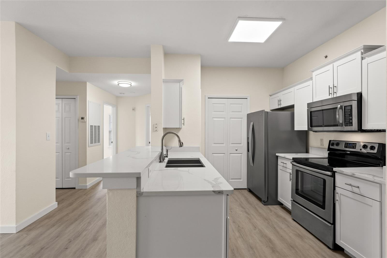 5447 VINELAND RD #1308, ORLANDO, FL — photo 11
