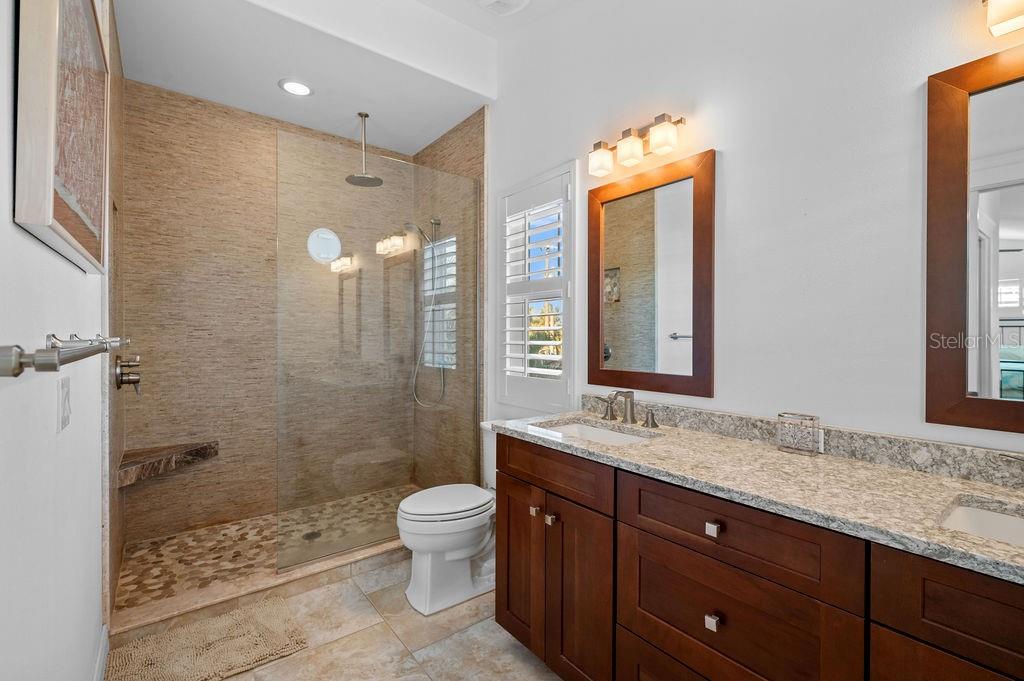 704 GLADIOLUS ST, ANNA MARIA, FL — photo 20