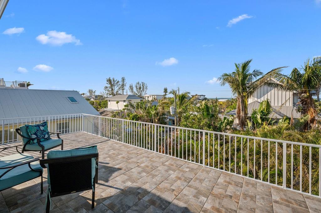704 GLADIOLUS ST, ANNA MARIA, FL — photo 31