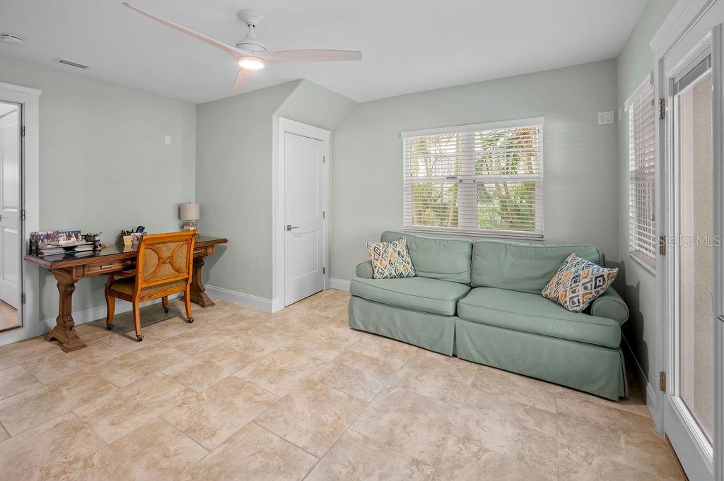 704 GLADIOLUS ST, ANNA MARIA, FL — photo 45