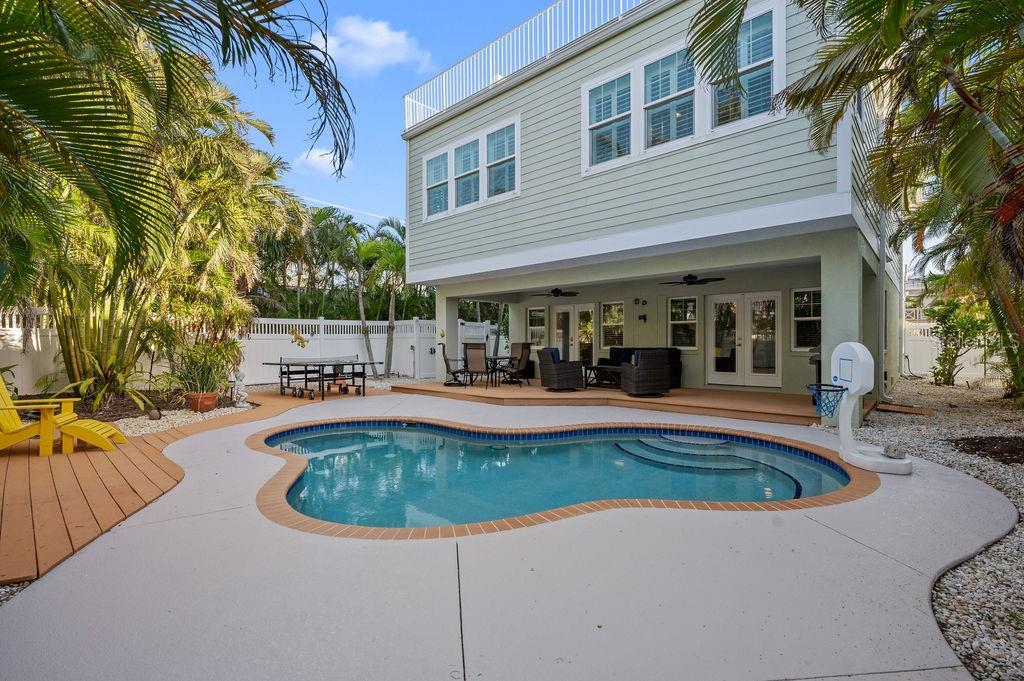 704 GLADIOLUS ST, ANNA MARIA, FL — photo 49