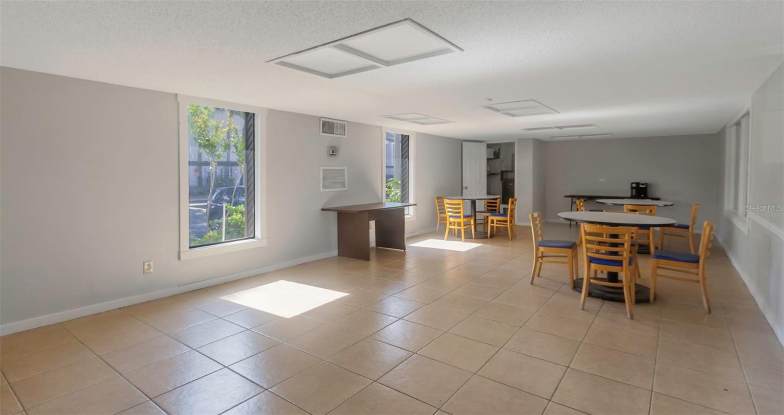 5151 PURITAN CIR #1022, TAMPA, FL — photo 41