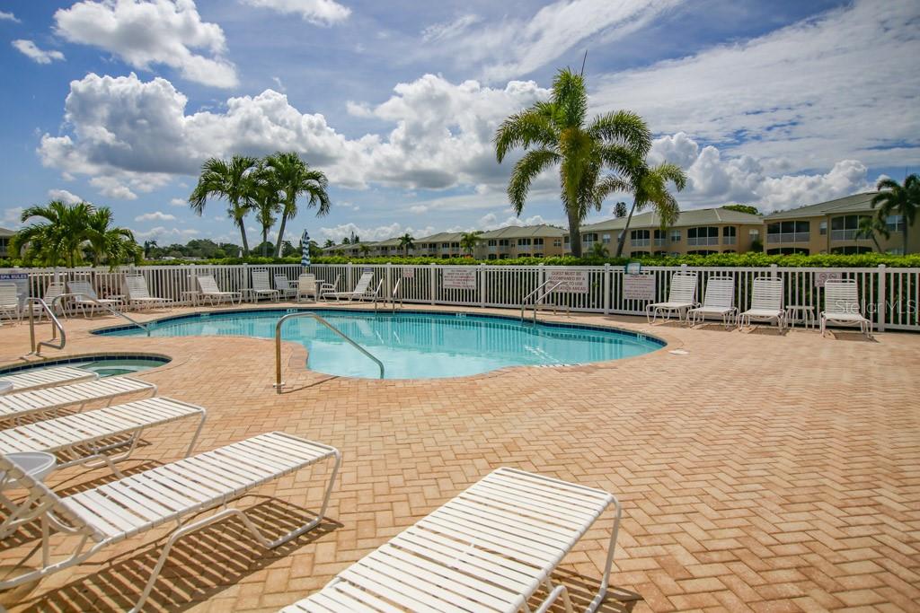 6448 7TH AVENUE CIR W, BRADENTON, FL — photo 19