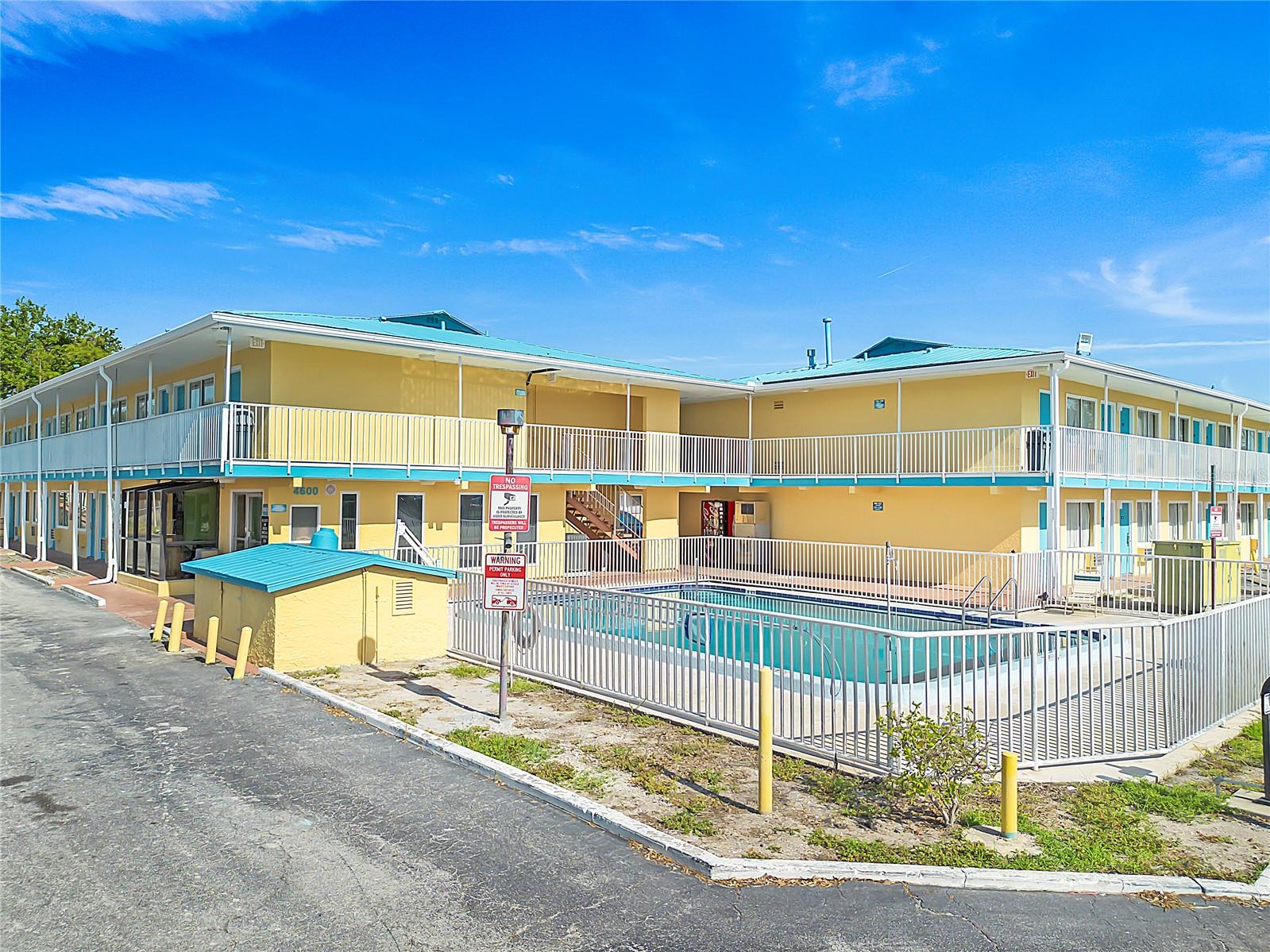 4600 34TH ST S, ST PETERSBURG, FL — photo 14