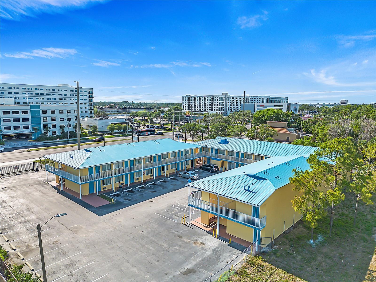4600 34TH ST S, ST PETERSBURG, FL — photo 24