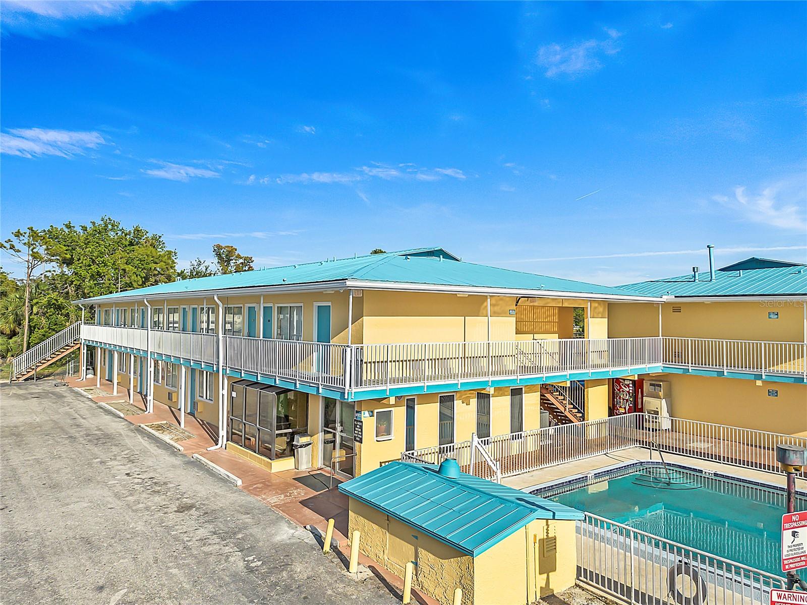 4600 34TH ST S, ST PETERSBURG, FL — photo 27