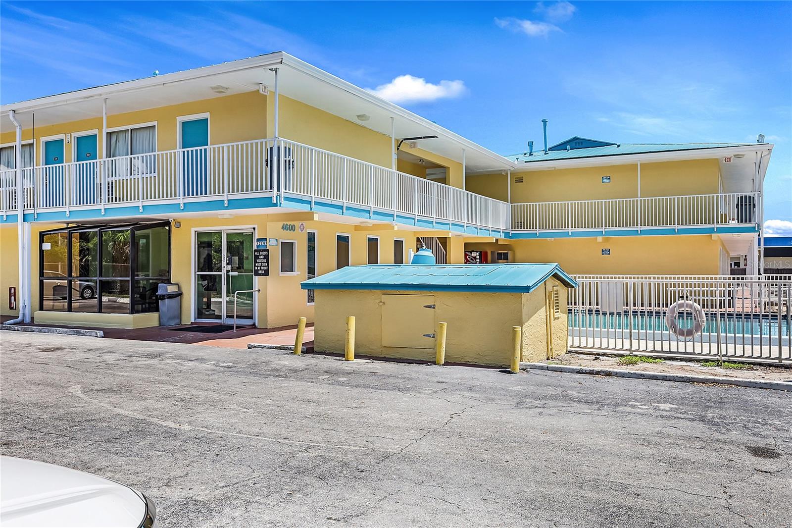 4600 34TH ST S, ST PETERSBURG, FL — photo 35