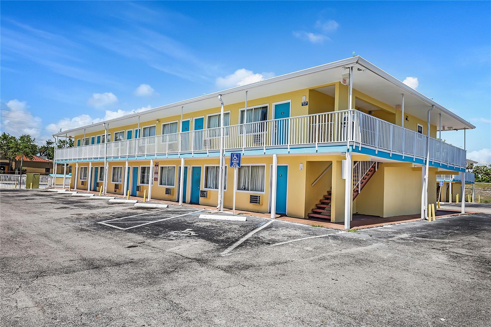 4600 34TH ST S, ST PETERSBURG, FL — photo 37