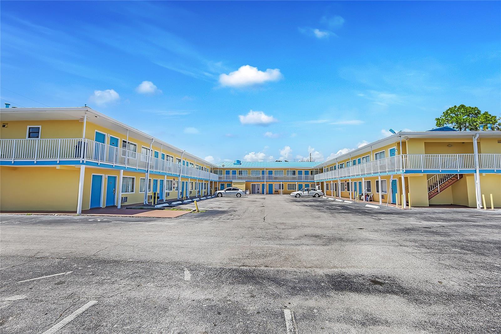 4600 34TH ST S, ST PETERSBURG, FL — photo 38