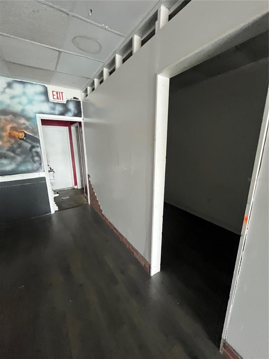 4819 E BUSCH BLVD, TAMPA, FL — photo 34