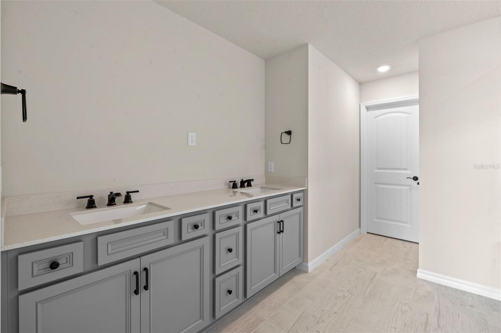 10245 PARK ESTATES AVE, ORLANDO, FL — photo 14