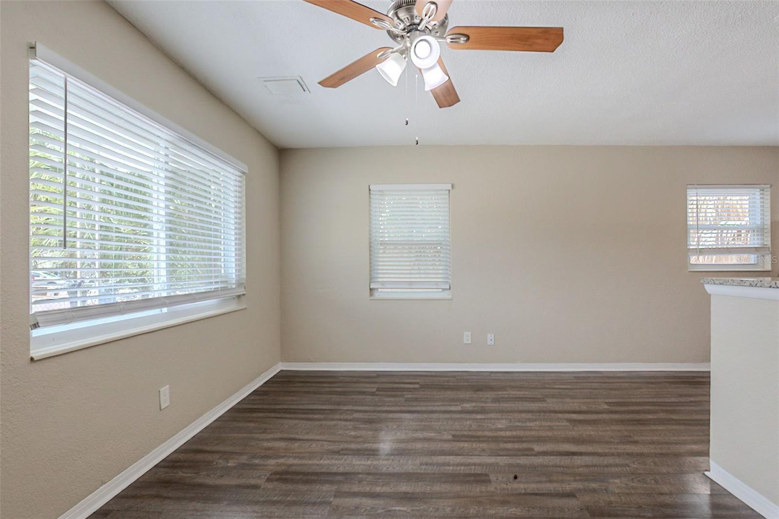 4111 13TH AVE S, ST PETERSBURG, FL — photo 4