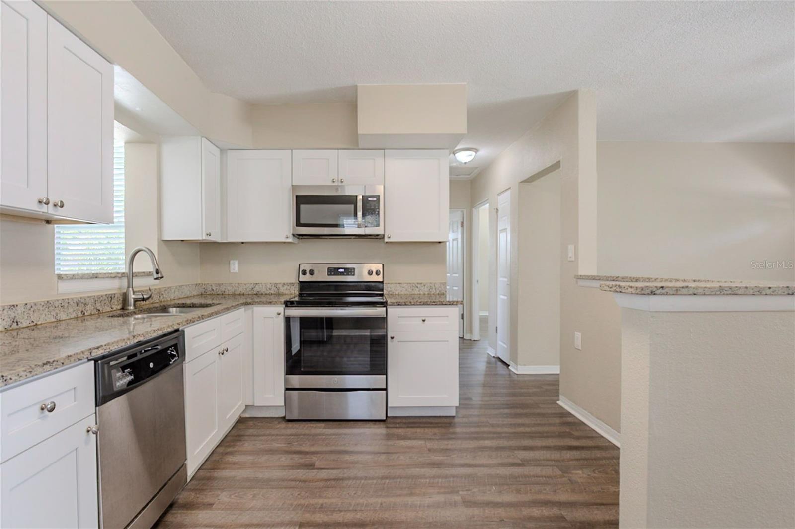 4111 13TH AVE S, ST PETERSBURG, FL — photo 8