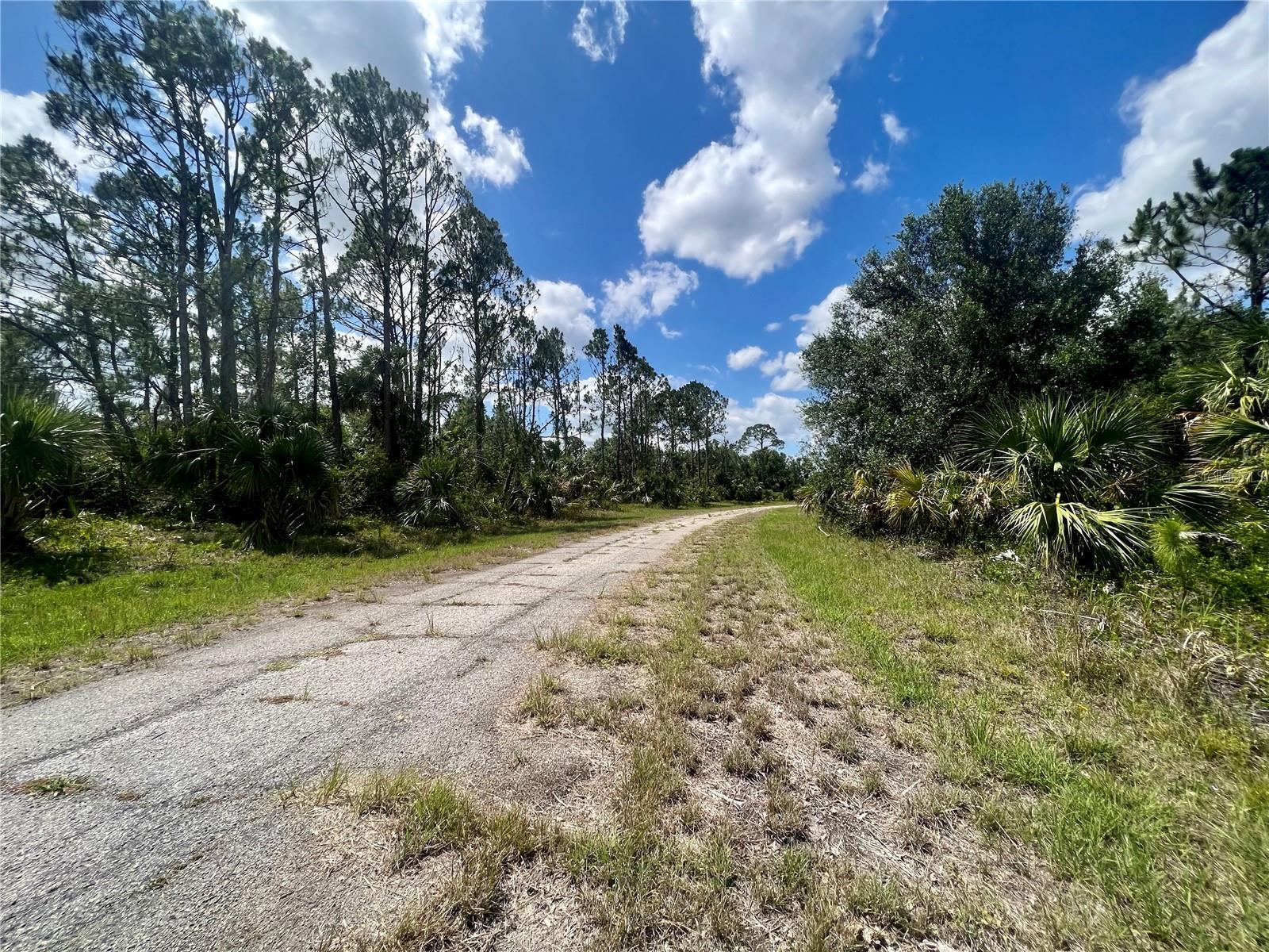 CHINABOX ST, NORTH PORT, FL — photo 3