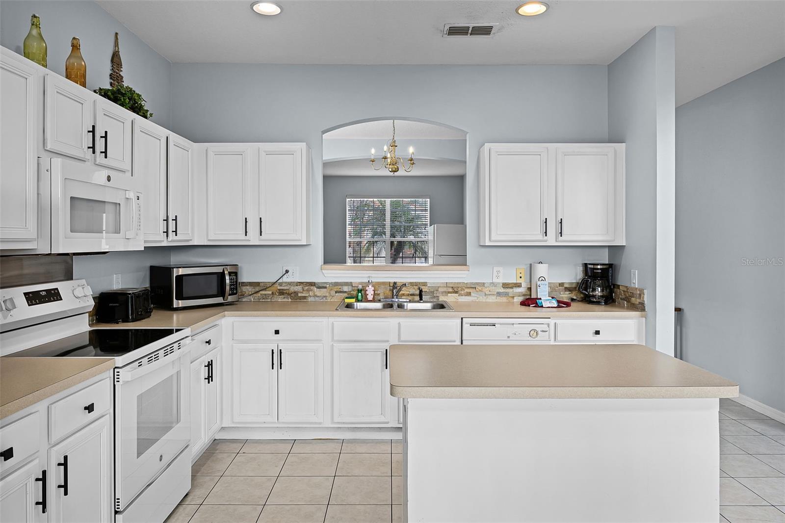 321 ROSSO DR, DAVENPORT, FL — photo 11