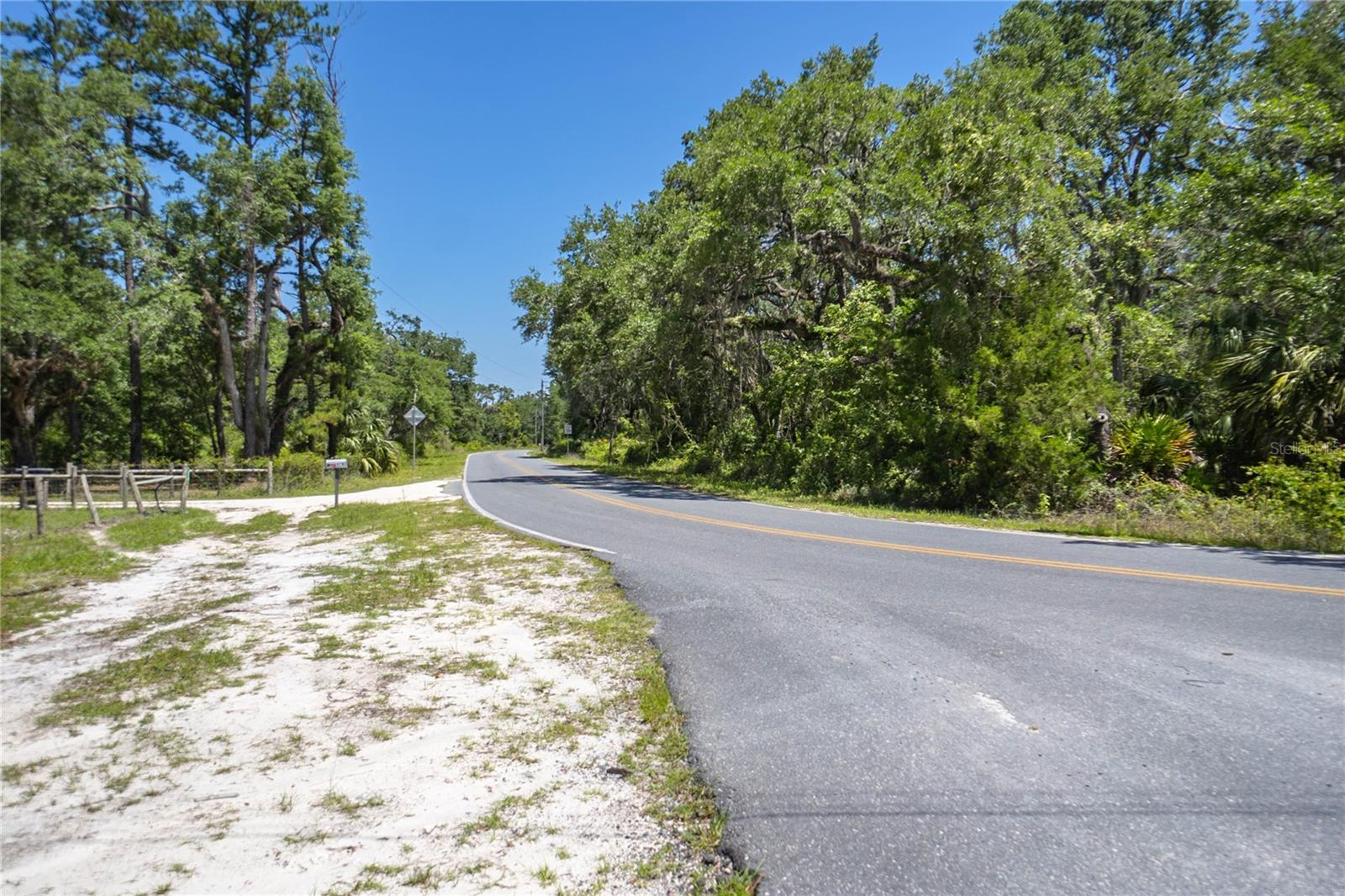 105 NE 239TH AVE, OLD TOWN, FL — photo 2
