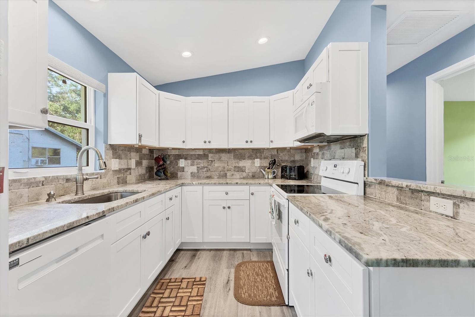 352 GLENWOOD AVE, OSPREY, FL — photo 5
