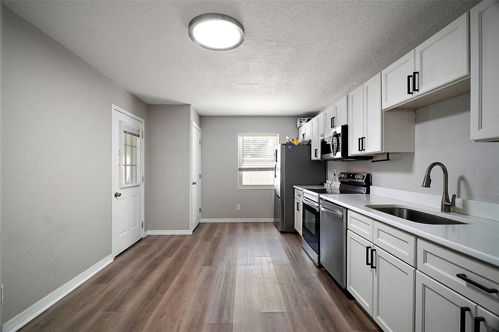 1805 JEFFERSON DR, MOUNT DORA, FL — photo 26