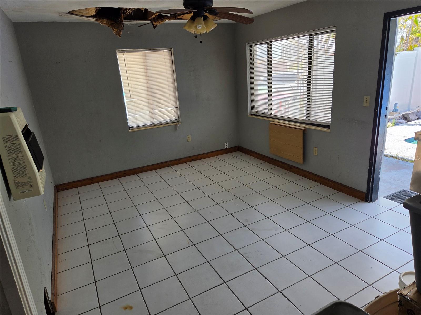 580 BAY ESPLANADE, CLEARWATER BEACH, FL — photo 6