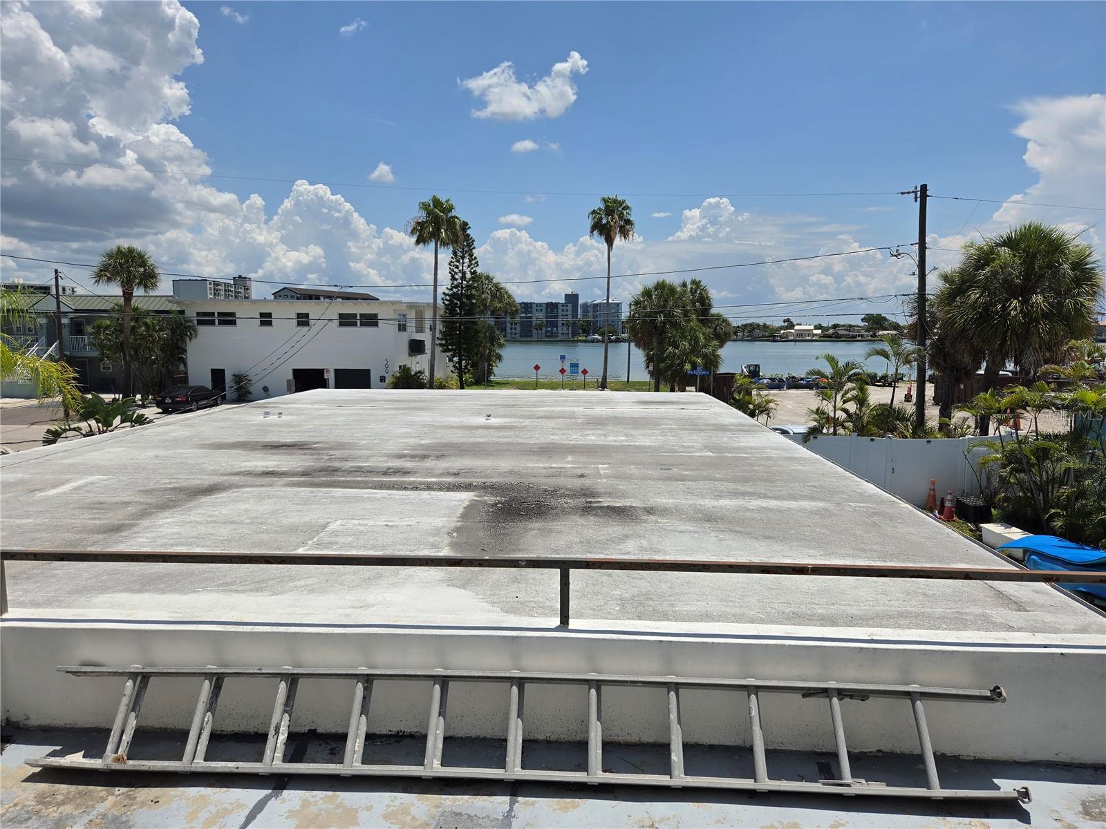 580 BAY ESPLANADE, CLEARWATER BEACH, FL — photo 16